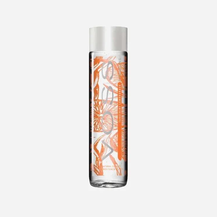 Perlivá voda mandarinka, lemongrass ve skle